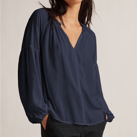 Velvet by Graham & Spencer Elaine Peasant Top Size Small - Picture 7 of 8